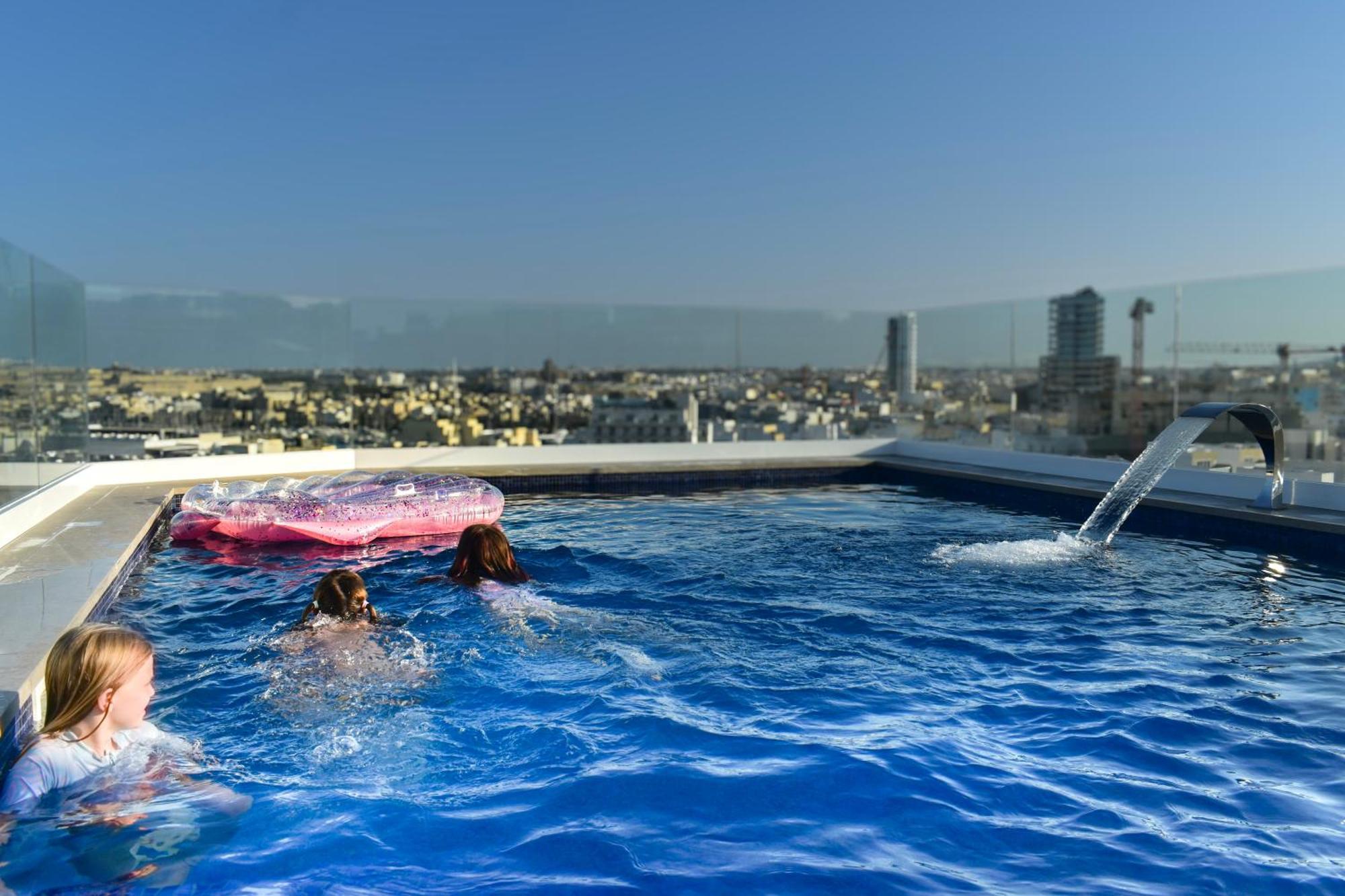 Cast Apartments Gzira Екстериор снимка