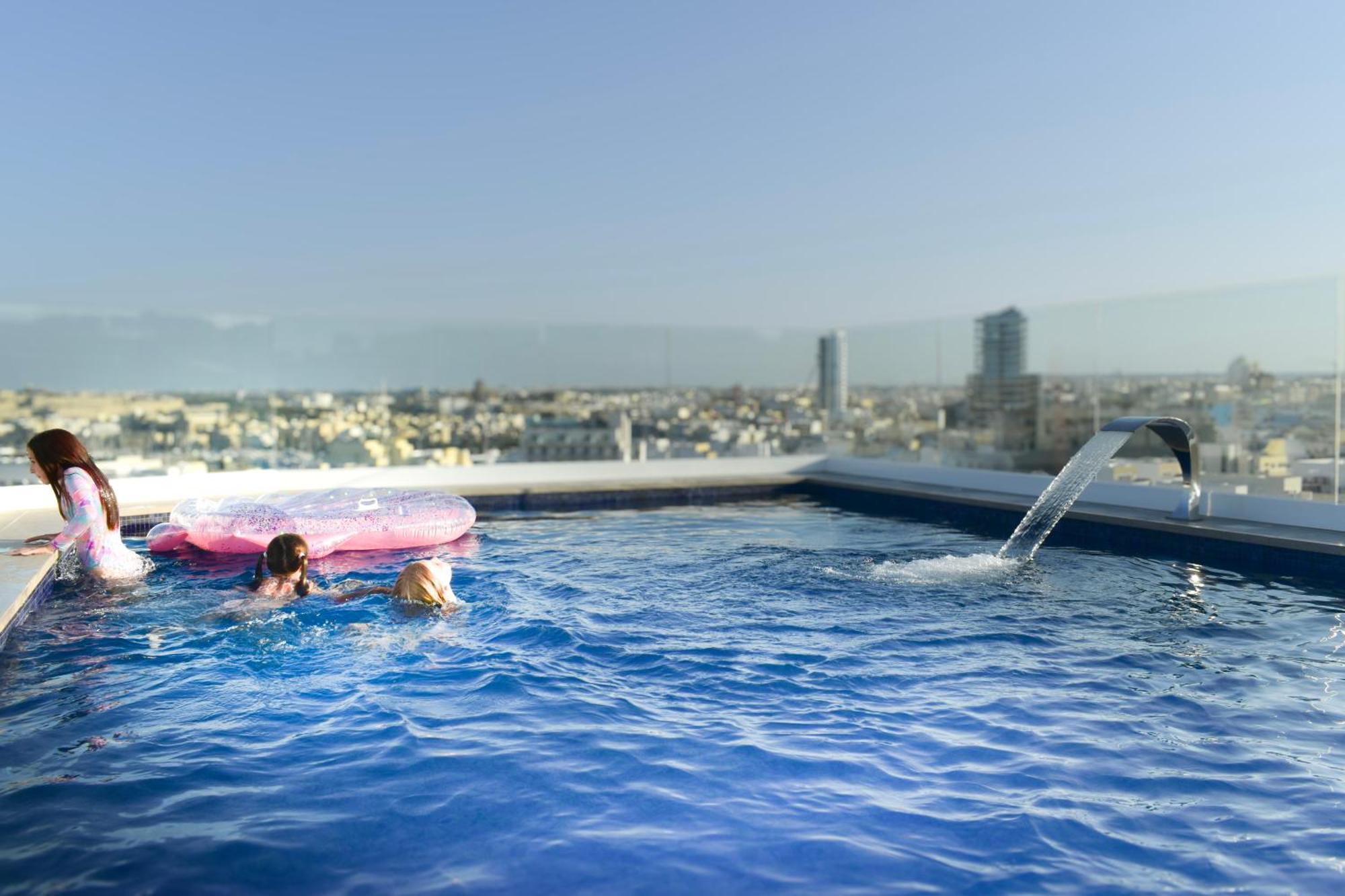 Cast Apartments Gzira Екстериор снимка